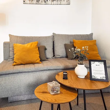 Central 700 Square Fructus Plaza - Eva Apartment